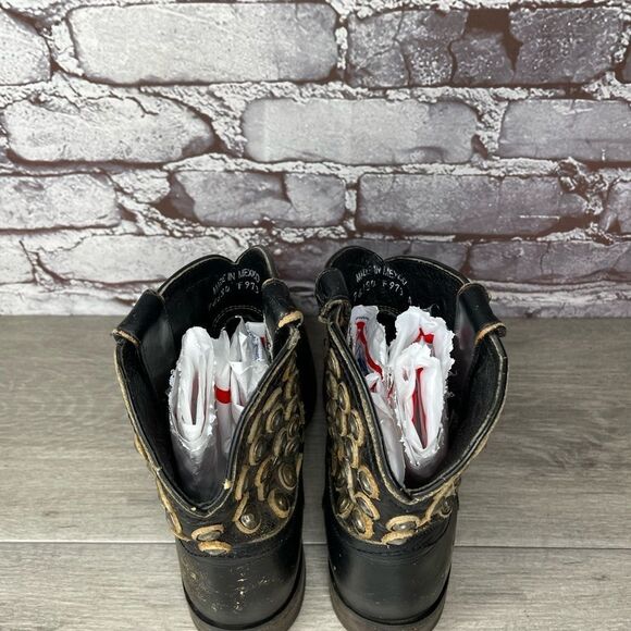 FRYE Jenna Disc Short Black Distressed Leather Rivet Stud Boots Women 6B US/36.5 - Picture 10 of 15